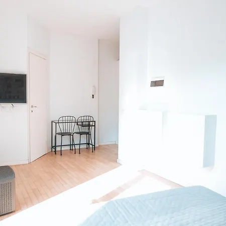 302bis Milano